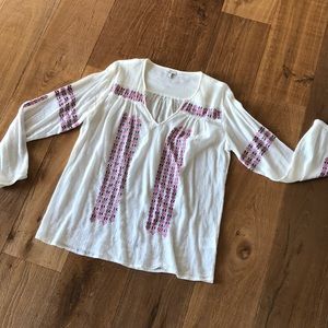 Classic Joie embroidered top